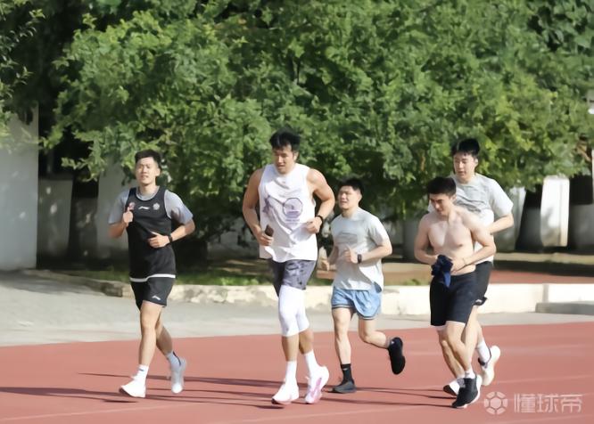 结束休假集结归队，北控官方：目前以恢复体能的力量训练为主